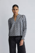 Jenny Blus - Navy Rosehip Print