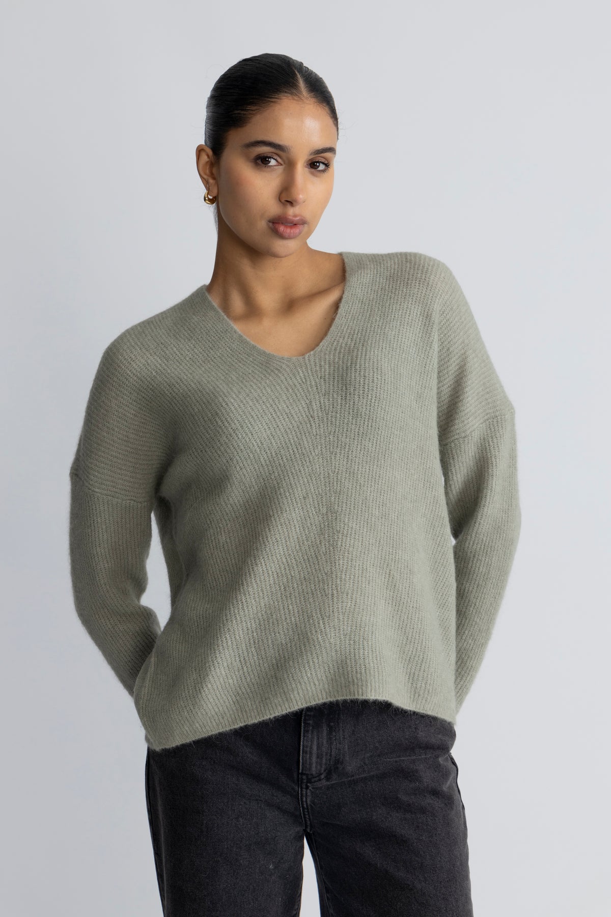 Thora V-Neck Knit - Shadow