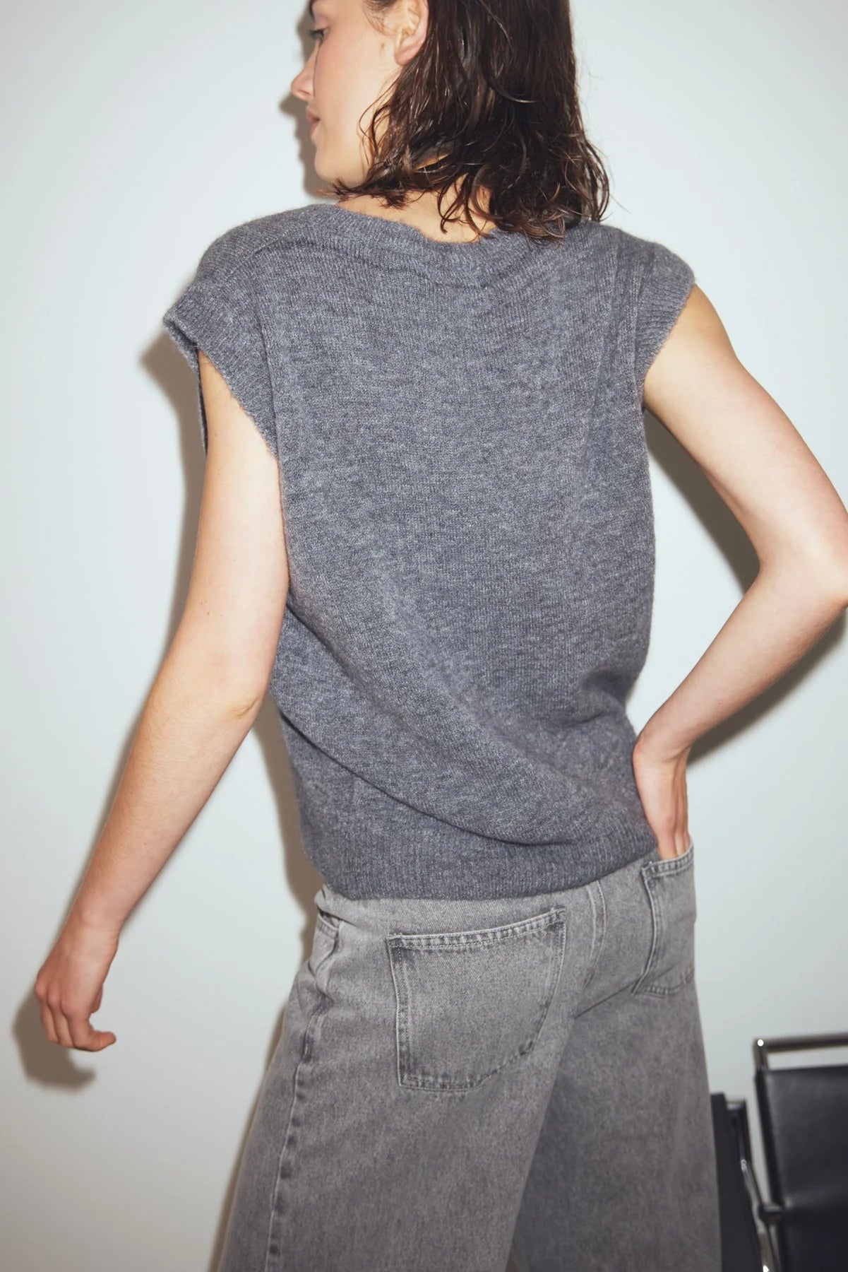 N-Leatrice Knit Vest - Dark Grey Melange