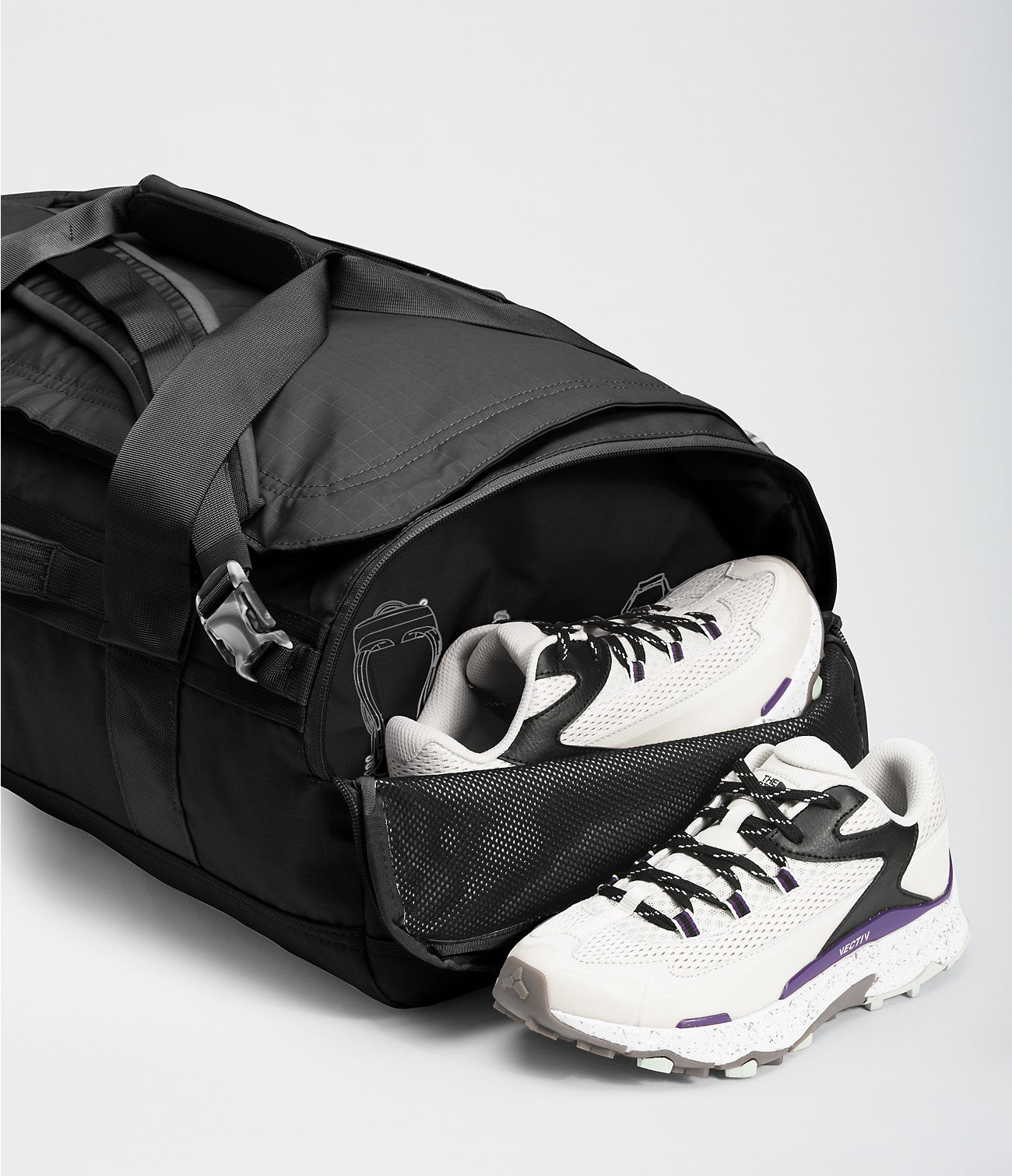 Base Camp Voyager Duffel 42L - Black/White
