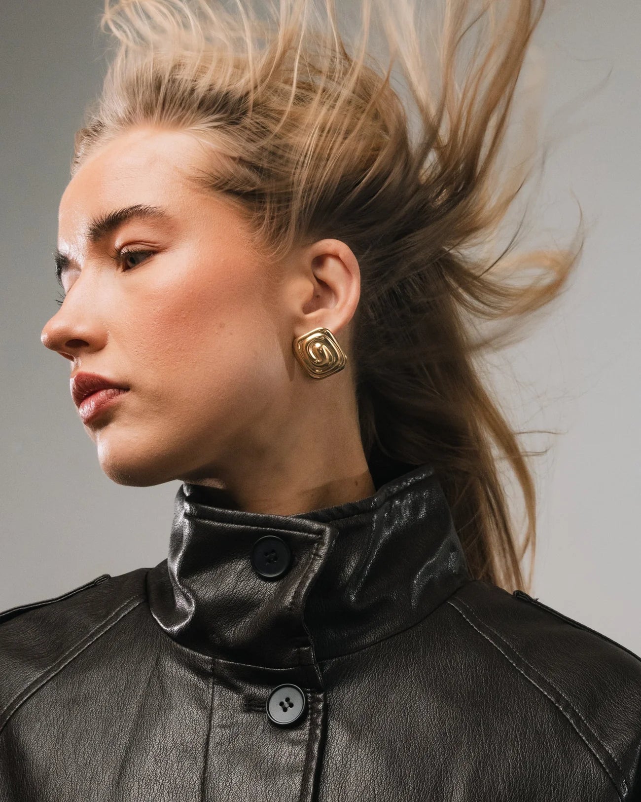 Sculpt Earrings - Gold