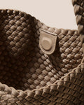 Nomad Hobo Medium - Cashmere
