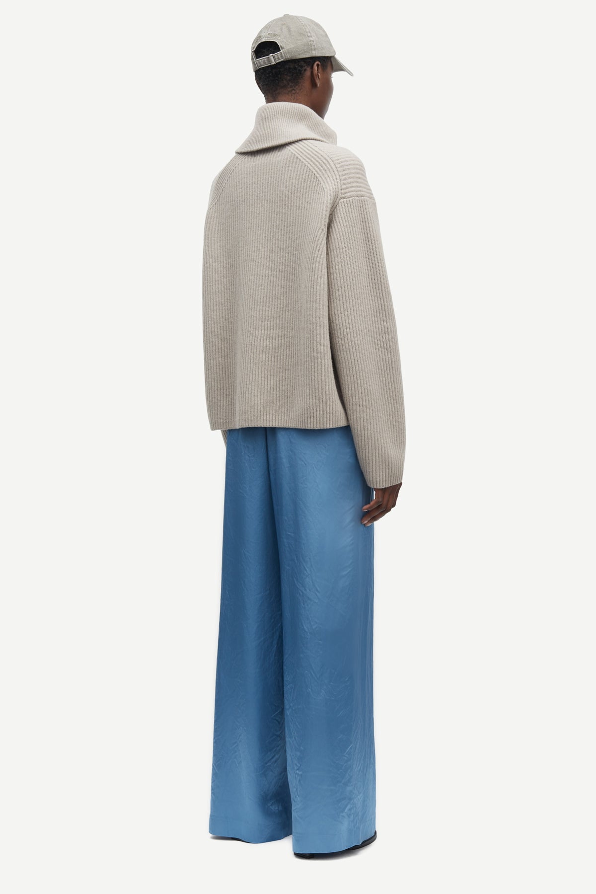 Nova Cardigan - String