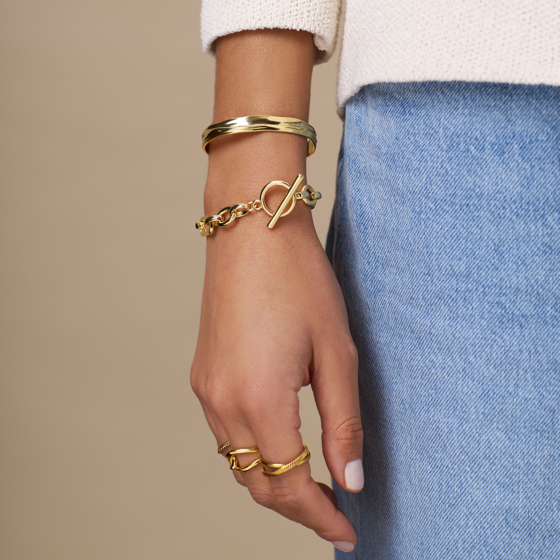 Rectangular Link T-Bar Bracelet - Pale Gold