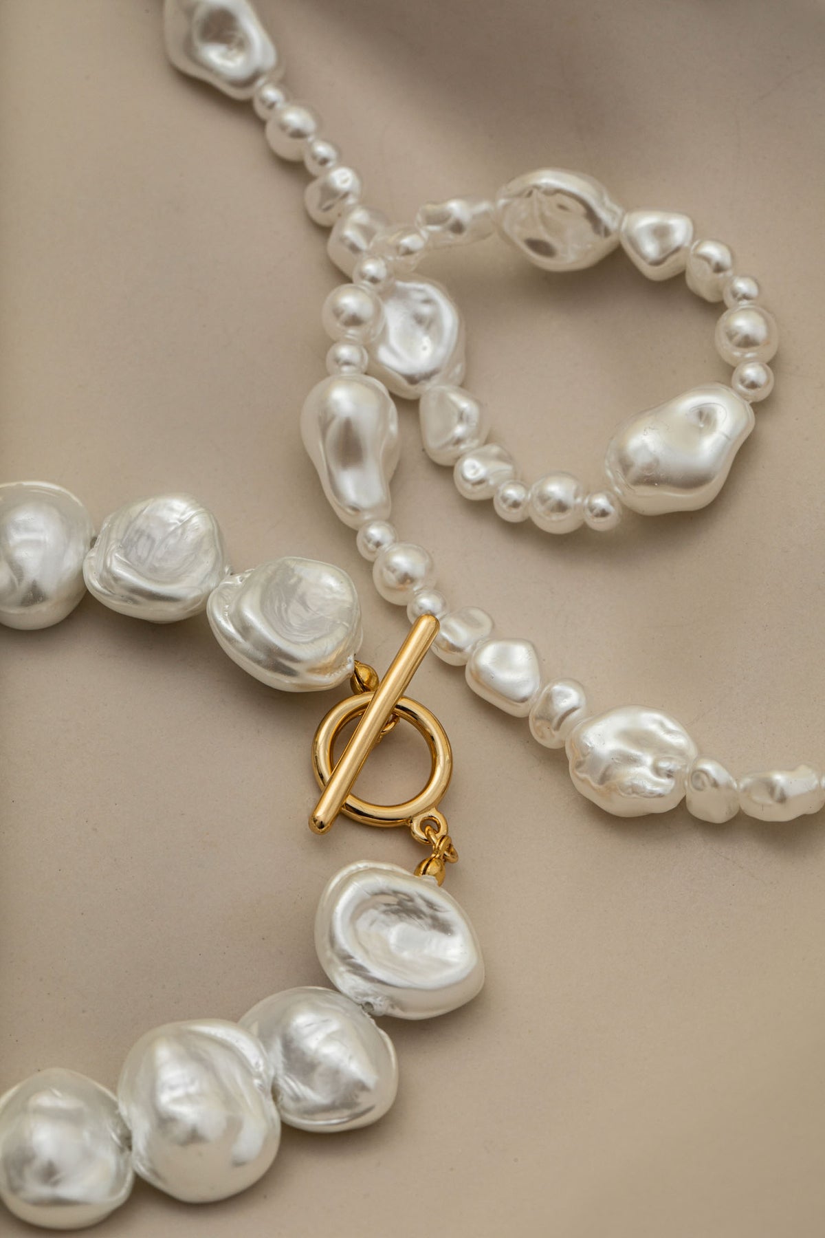 Statement Organic Mixed Pearl T-Bar Necklace - Pale Gold
