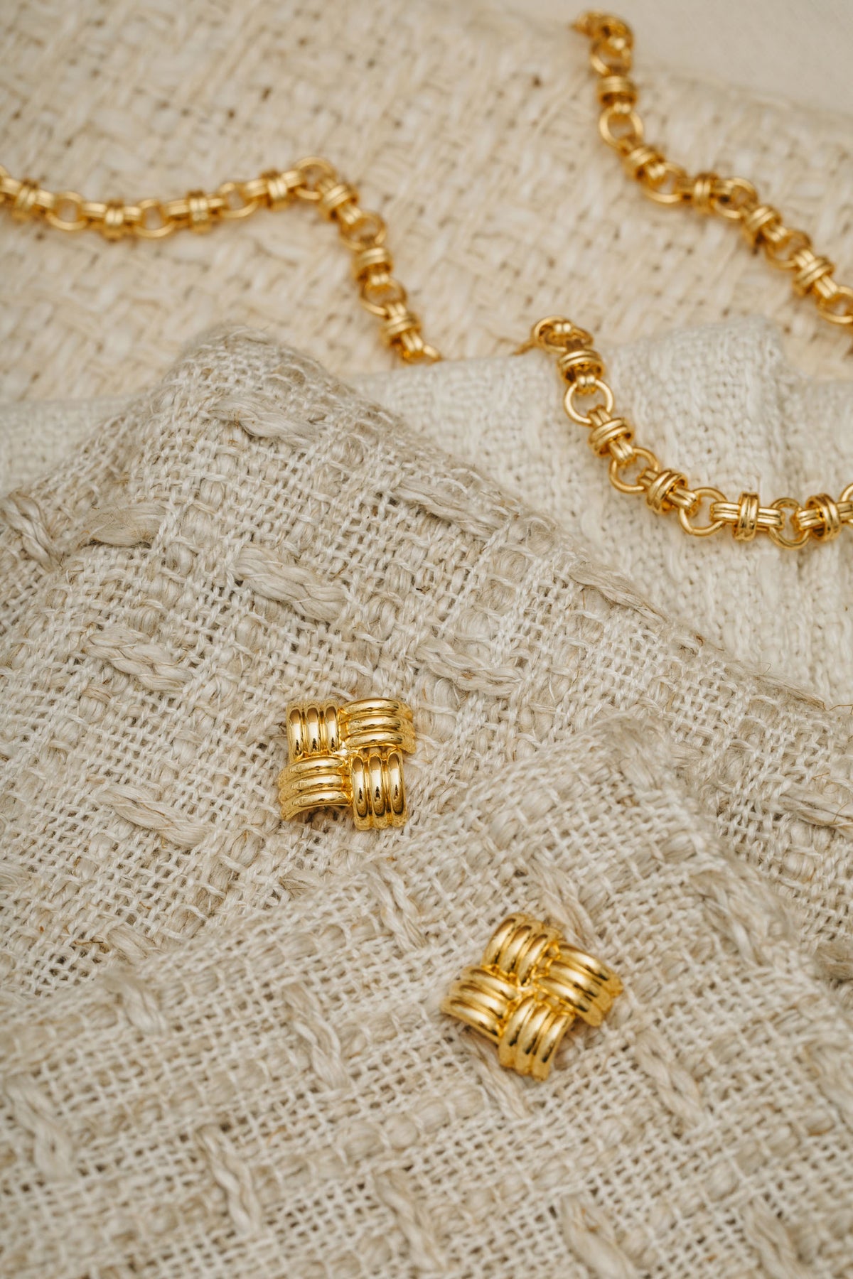 Statement Woven Square Örhängen - Guld