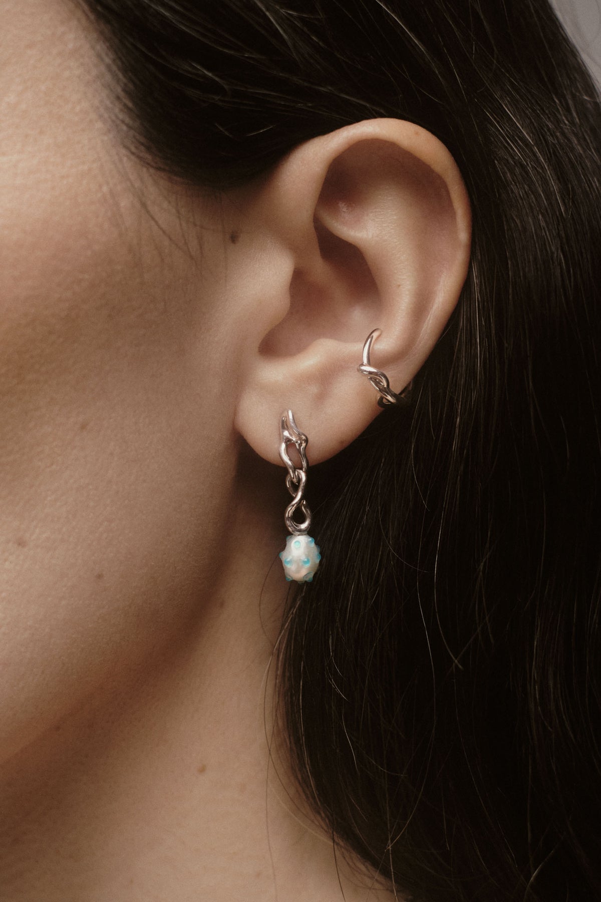 Twisted Deceiver Ear Cuff - Gold