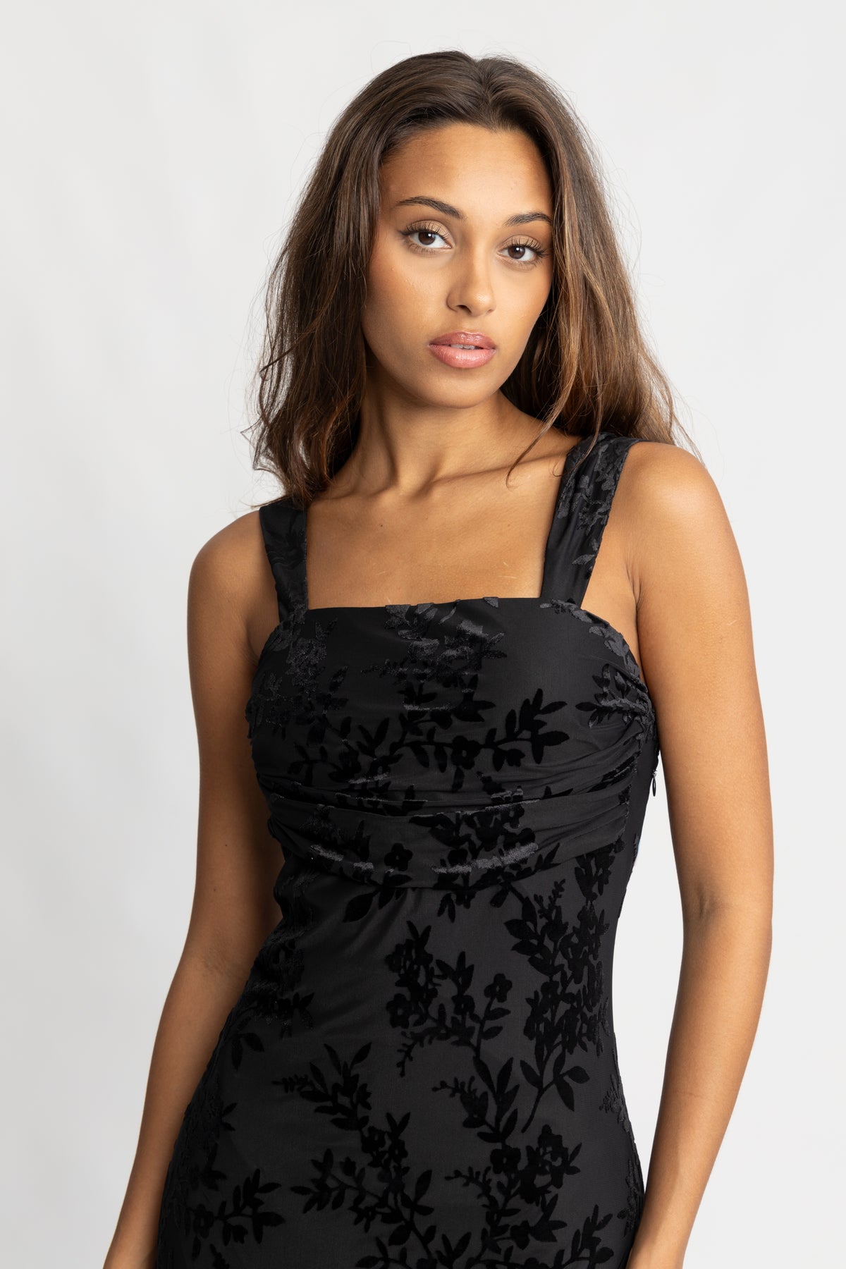 Villgun Velvet Dress - Black