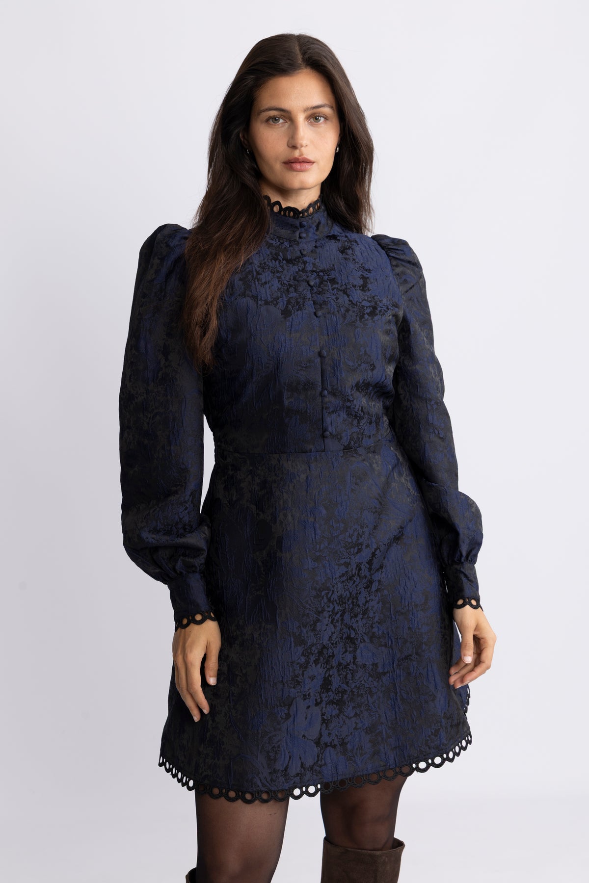 Bergine Brocade Pattern Dress - Mörkblå