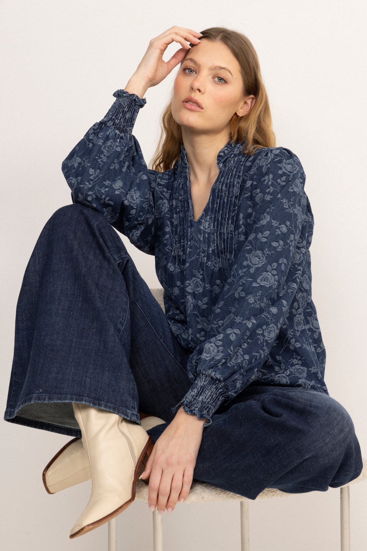 Emma Denim Jacquard Blus - Blue Flower
