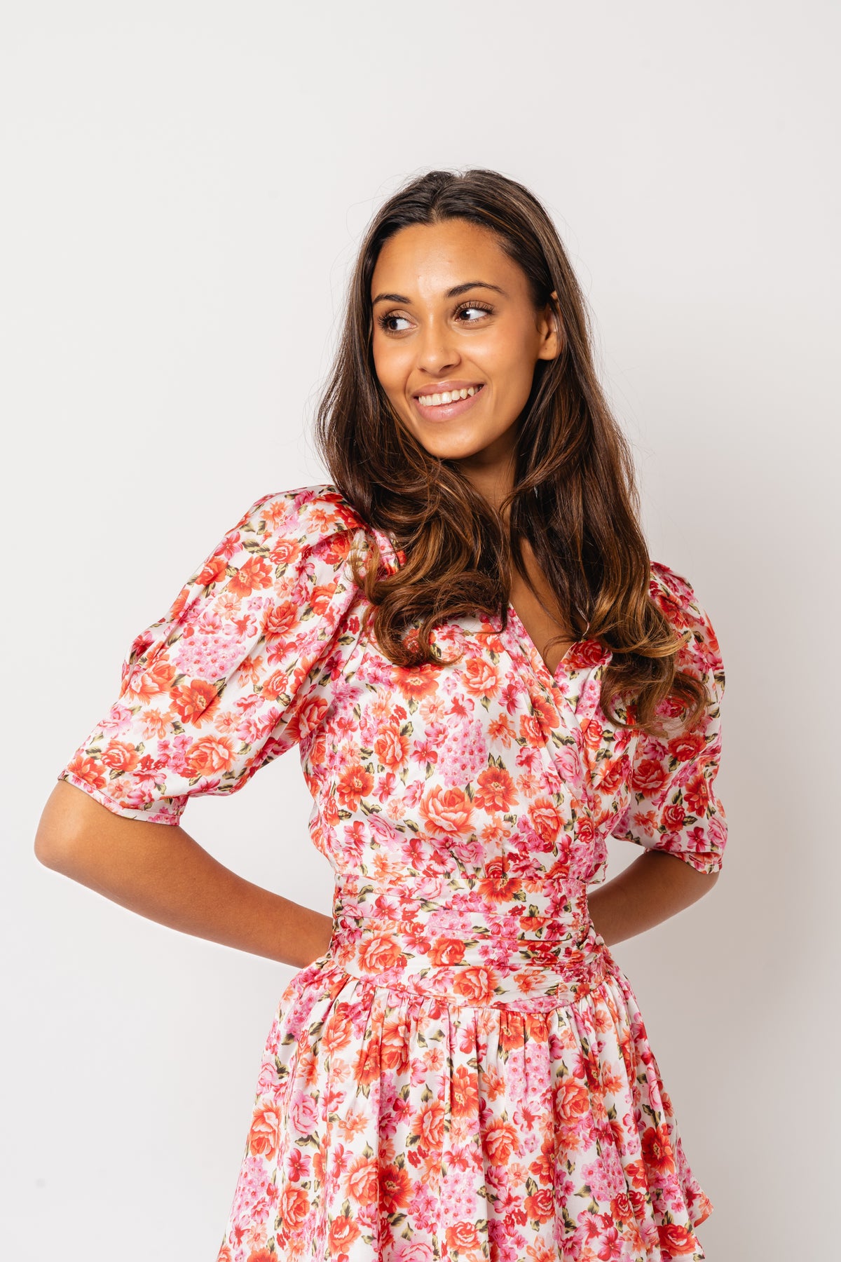 Jade Dress - Röda Rosor