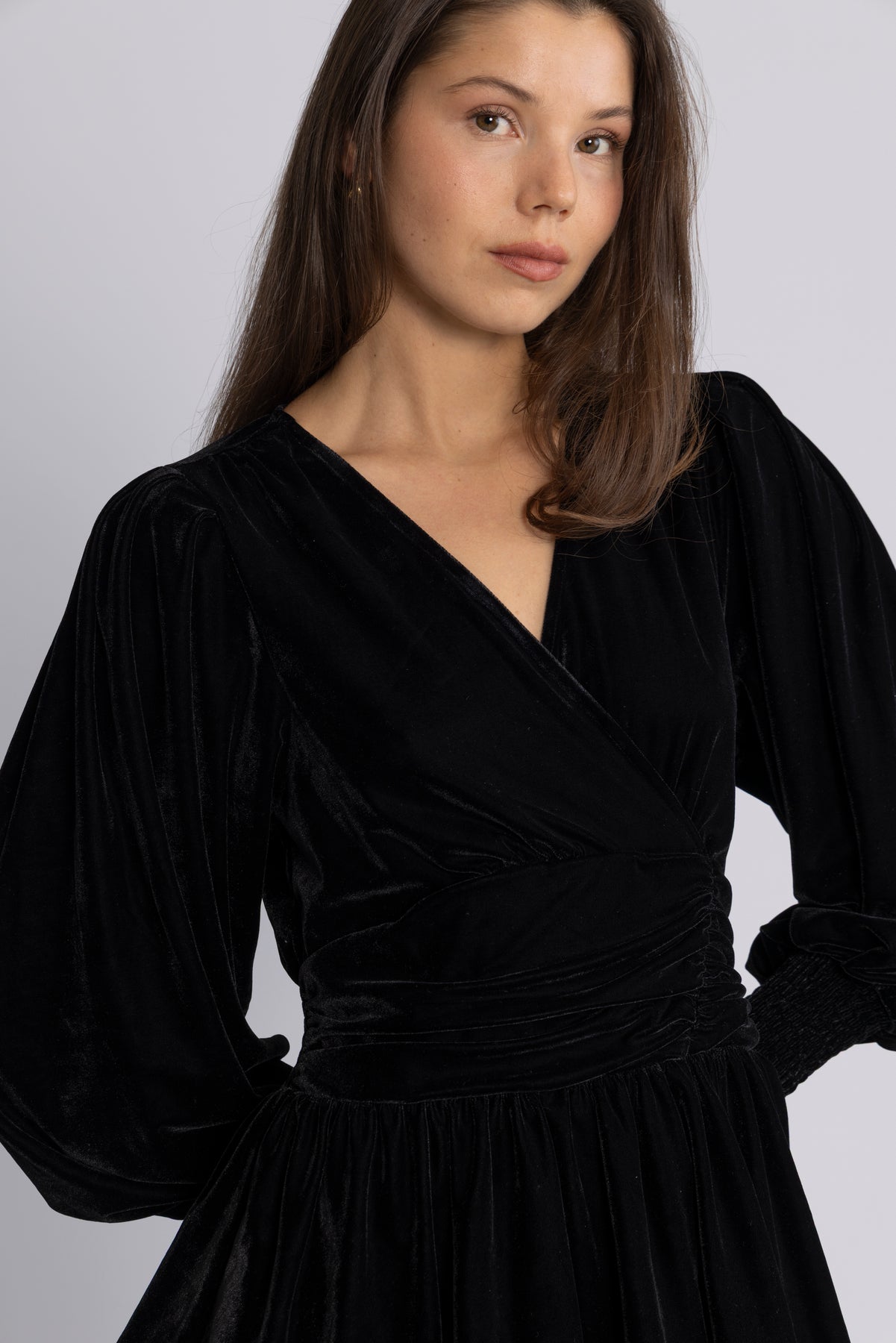 Jade Velvet Solid Dress - Svart