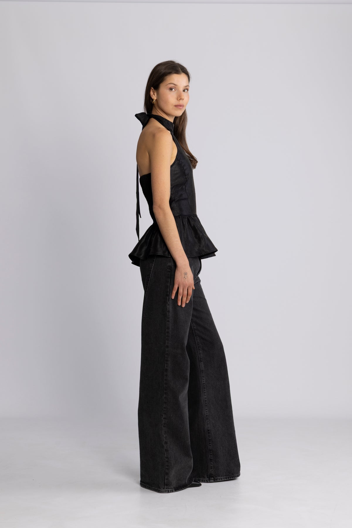 Betty Peplum Halter Neck Top - Svart