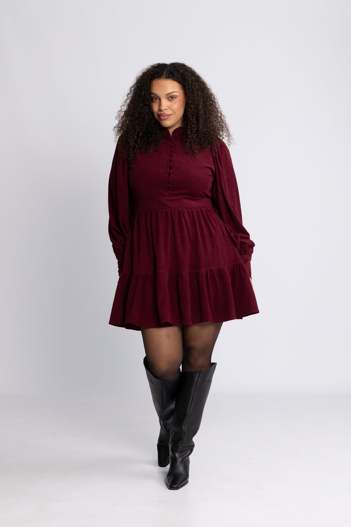 Liv Cord Solid Dress - Vinröd