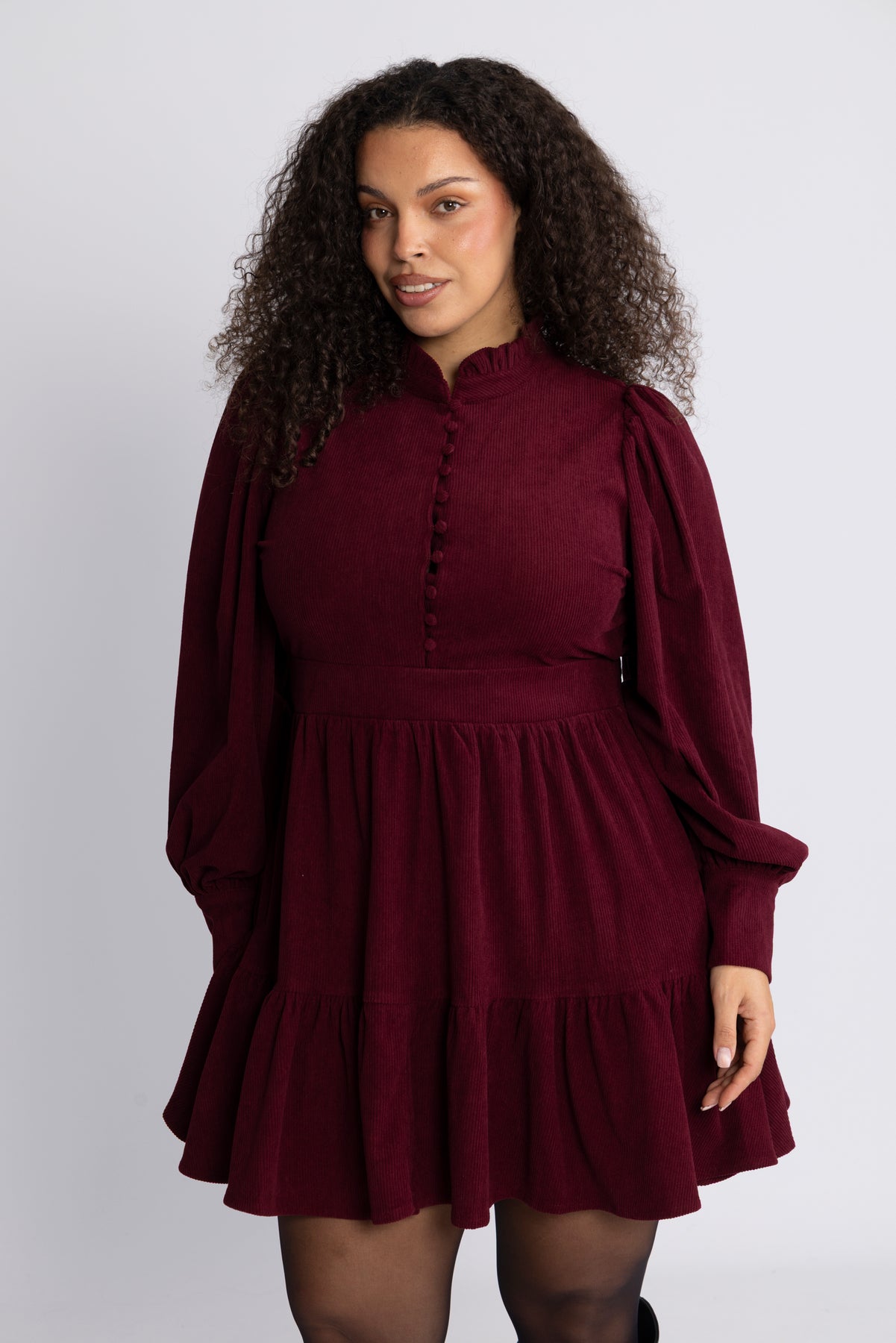 Liv Cord Solid Dress - Vinröd