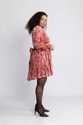 Saga Wide Velvet Flower Dress - Rosa Blomster