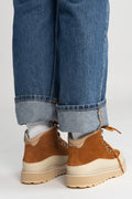 Core Cap Suede - Cognac Cream