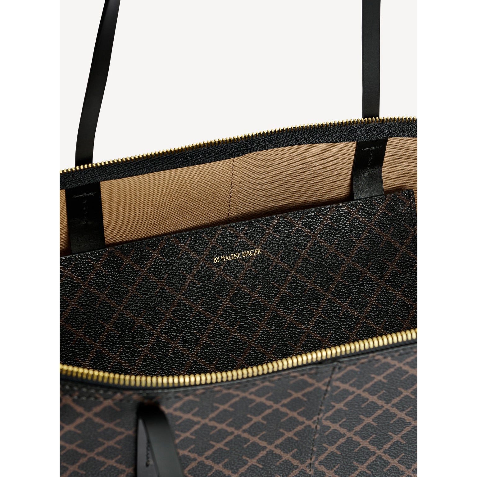 By Malene Birger Luze Dark Chocolate