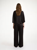 Calyas - Black
