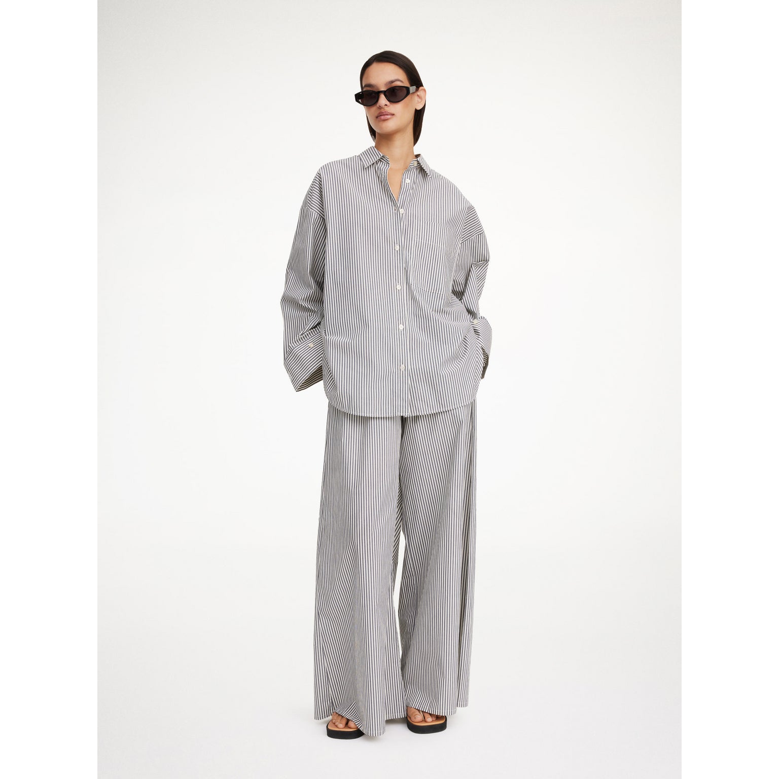 Derris - Navy Stripe