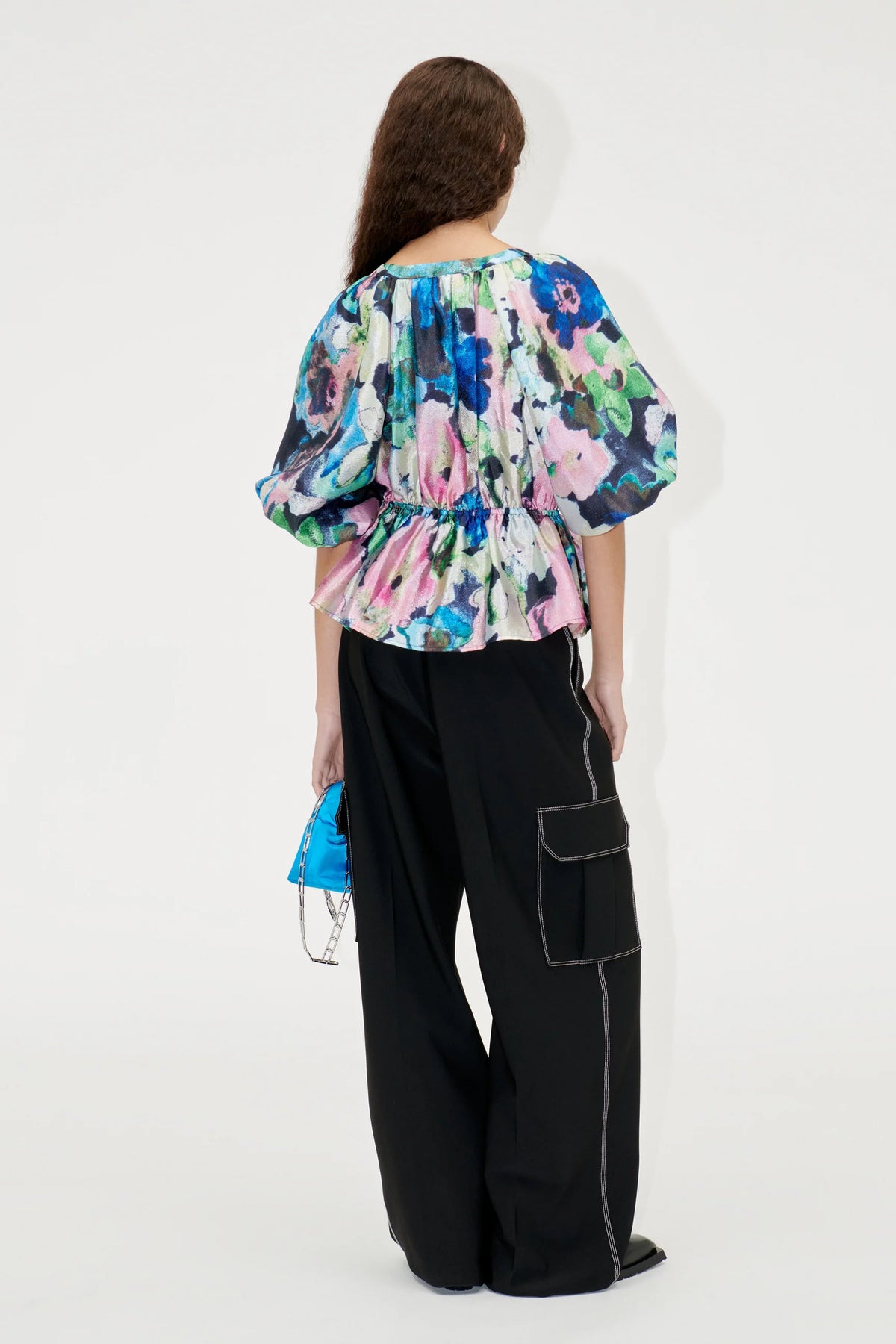 Robin - Frosted Floral Day