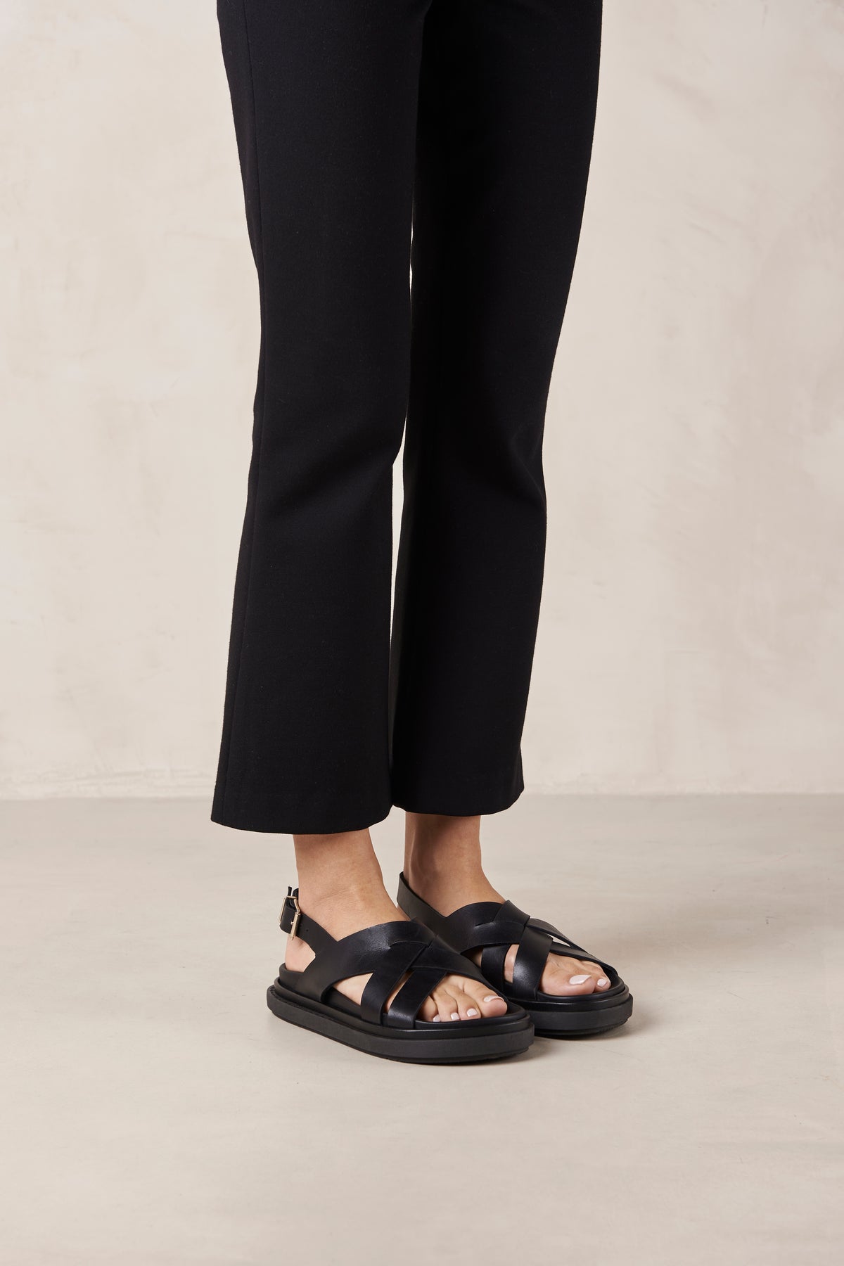 Trunca Leather Sandals - Black