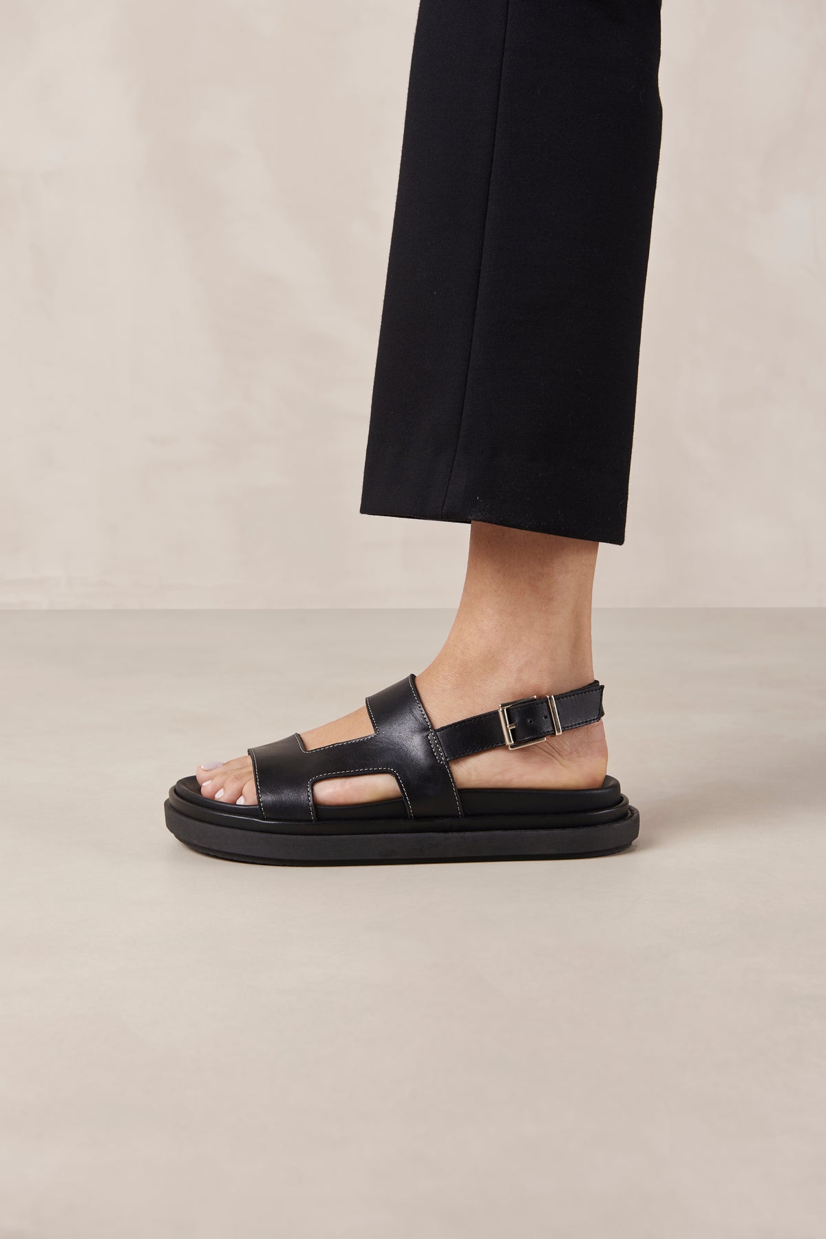 Lorelei Leather Sandals - Black