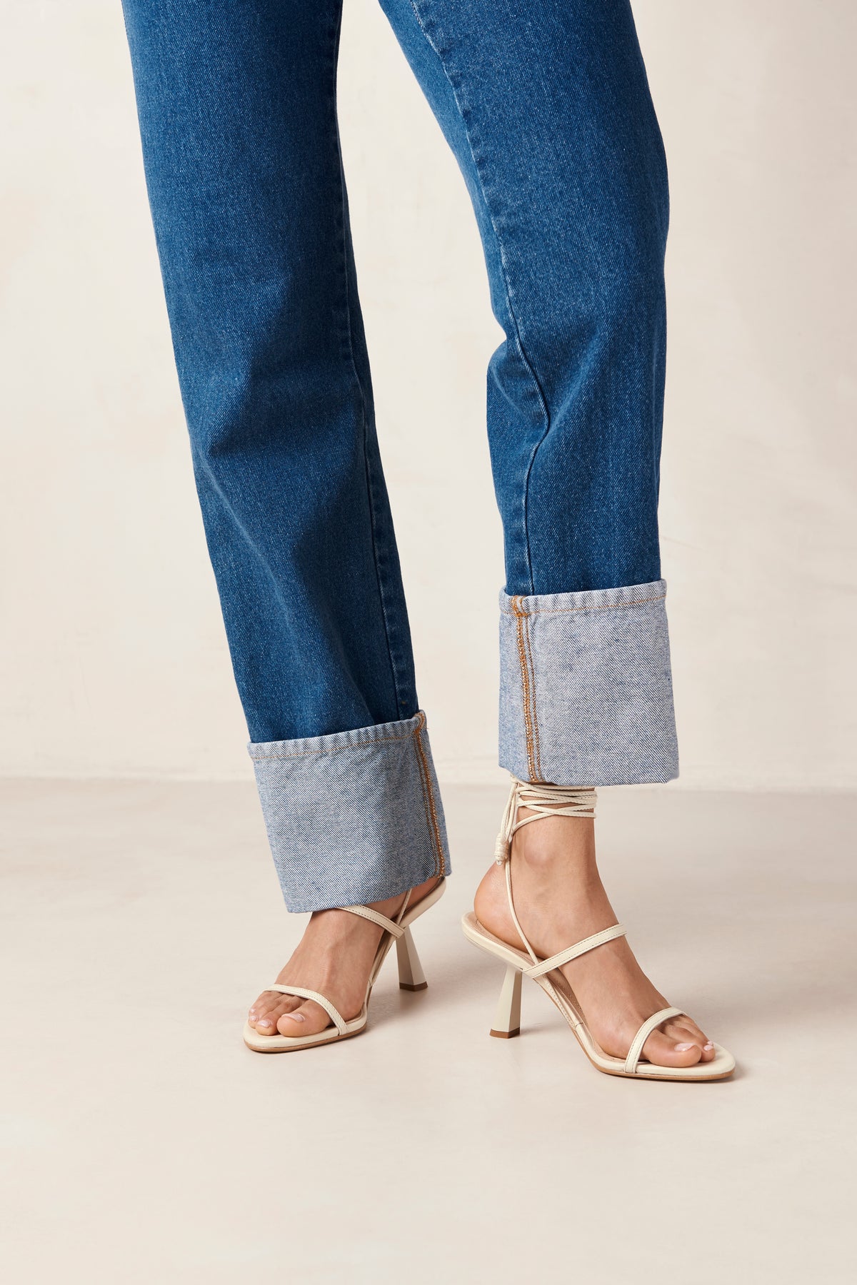 Kendra Leather Sandals - Cream