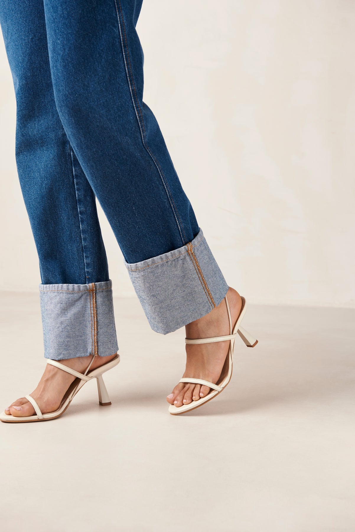 Kendra Leather Sandals - Cream