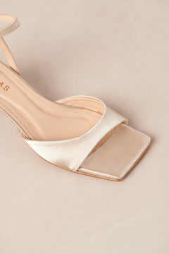 Skye Sandals - Silky Cream