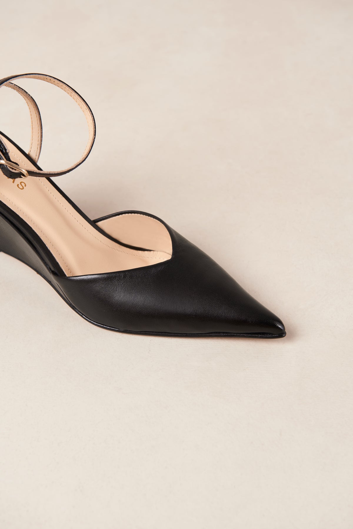 Polly Leather Pumps - Black