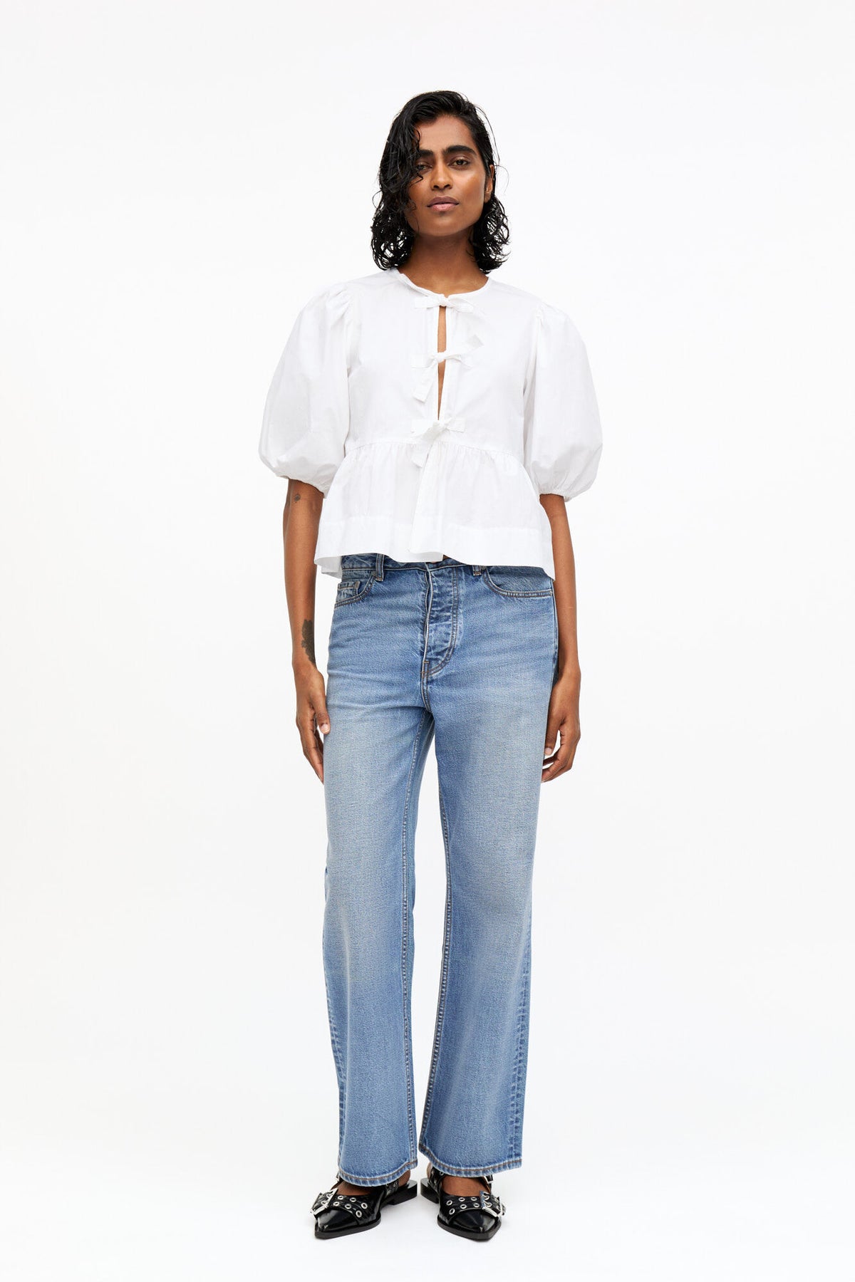 Feminine Buckle Ballerina Naplack - Svart