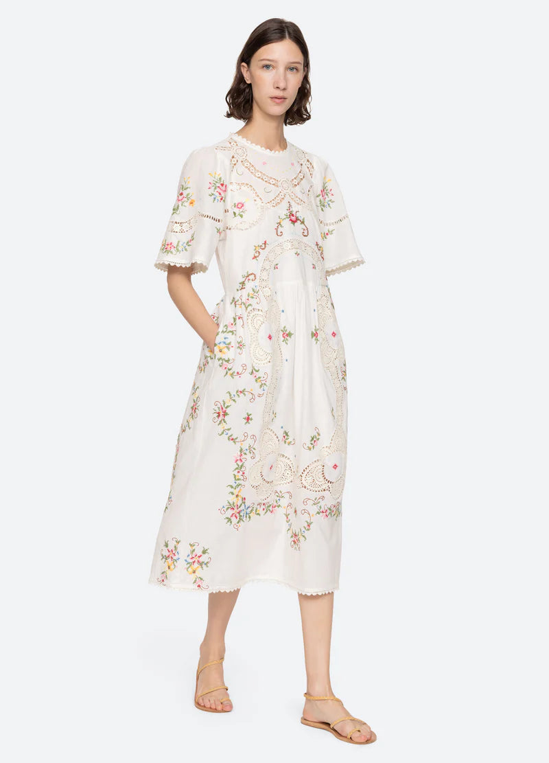 Edwina Embroidery S/Slv Dress - White