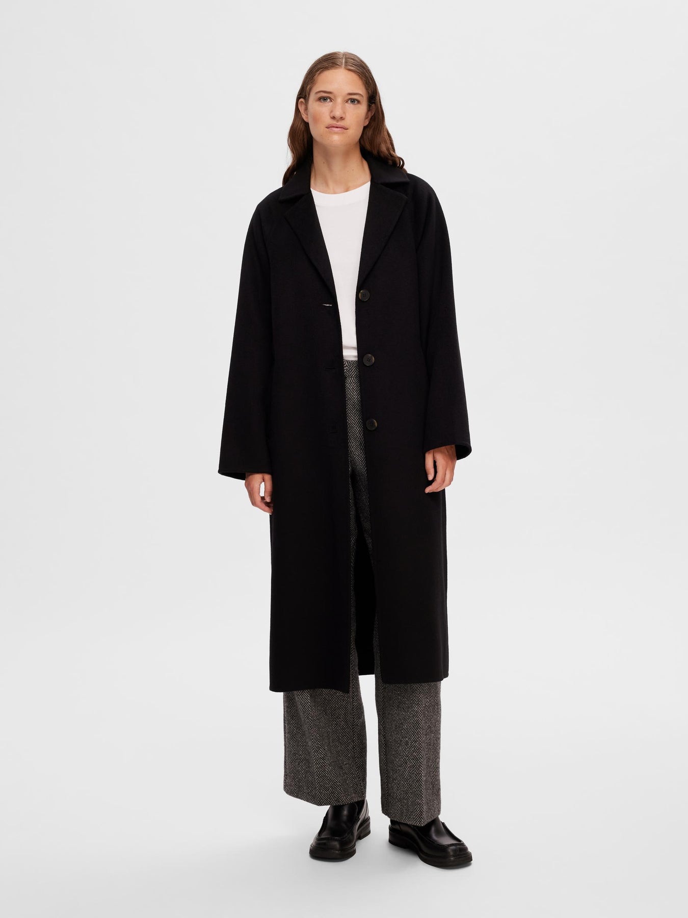 New Tama Handmade Wool Coat - Black