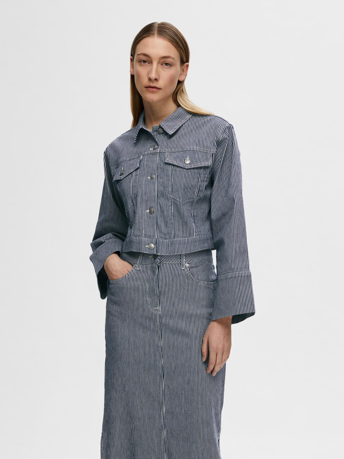 Myra Ls Stripe Short Denim Jacket - Medium Blue Denim White