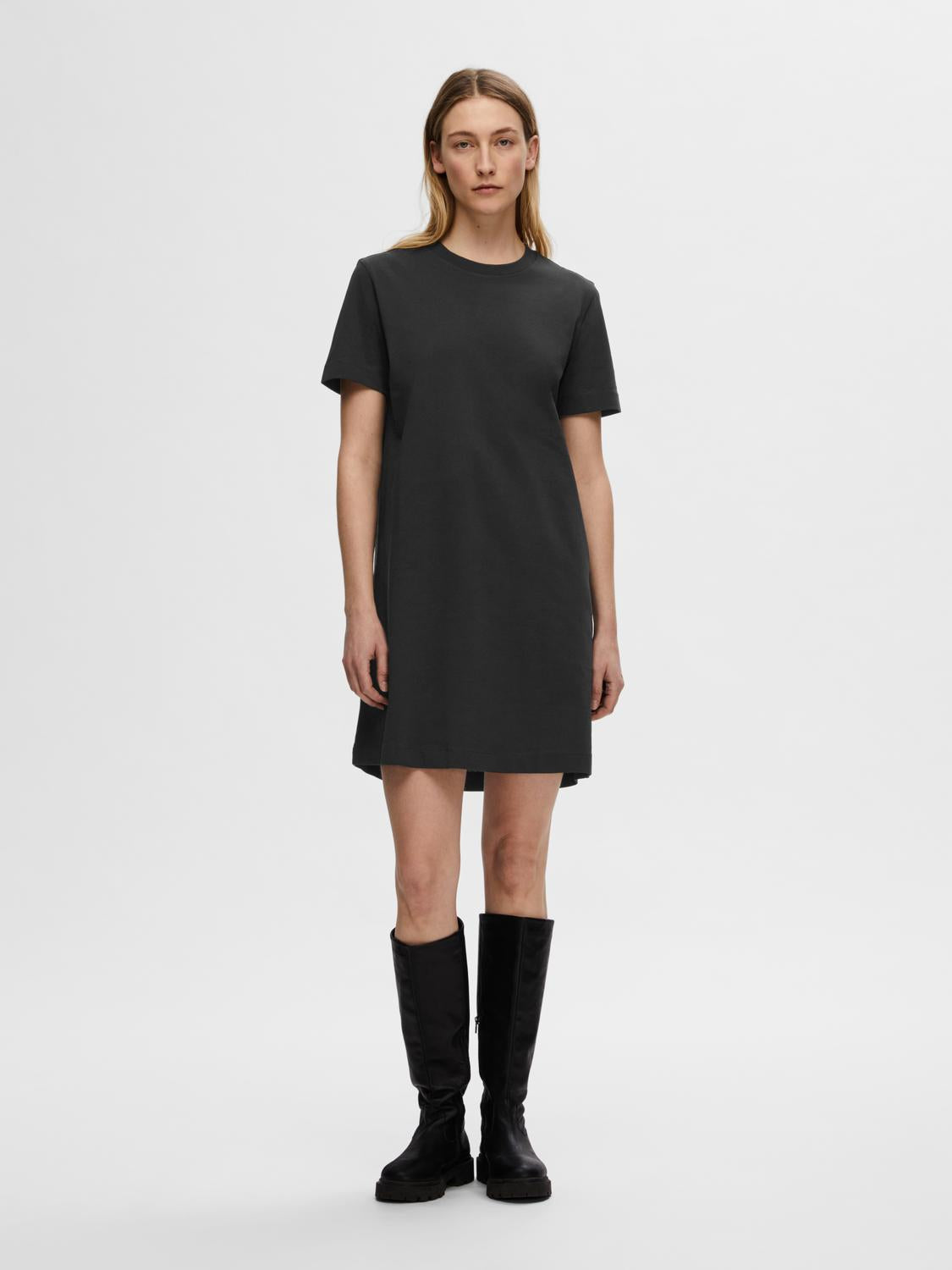 Essential Ss Short Tee Dress - Black