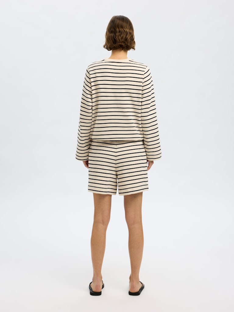 Elise Hw Striped Shorts - Black Birch