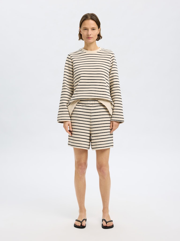 Elise Hw Striped Shorts - Black Birch