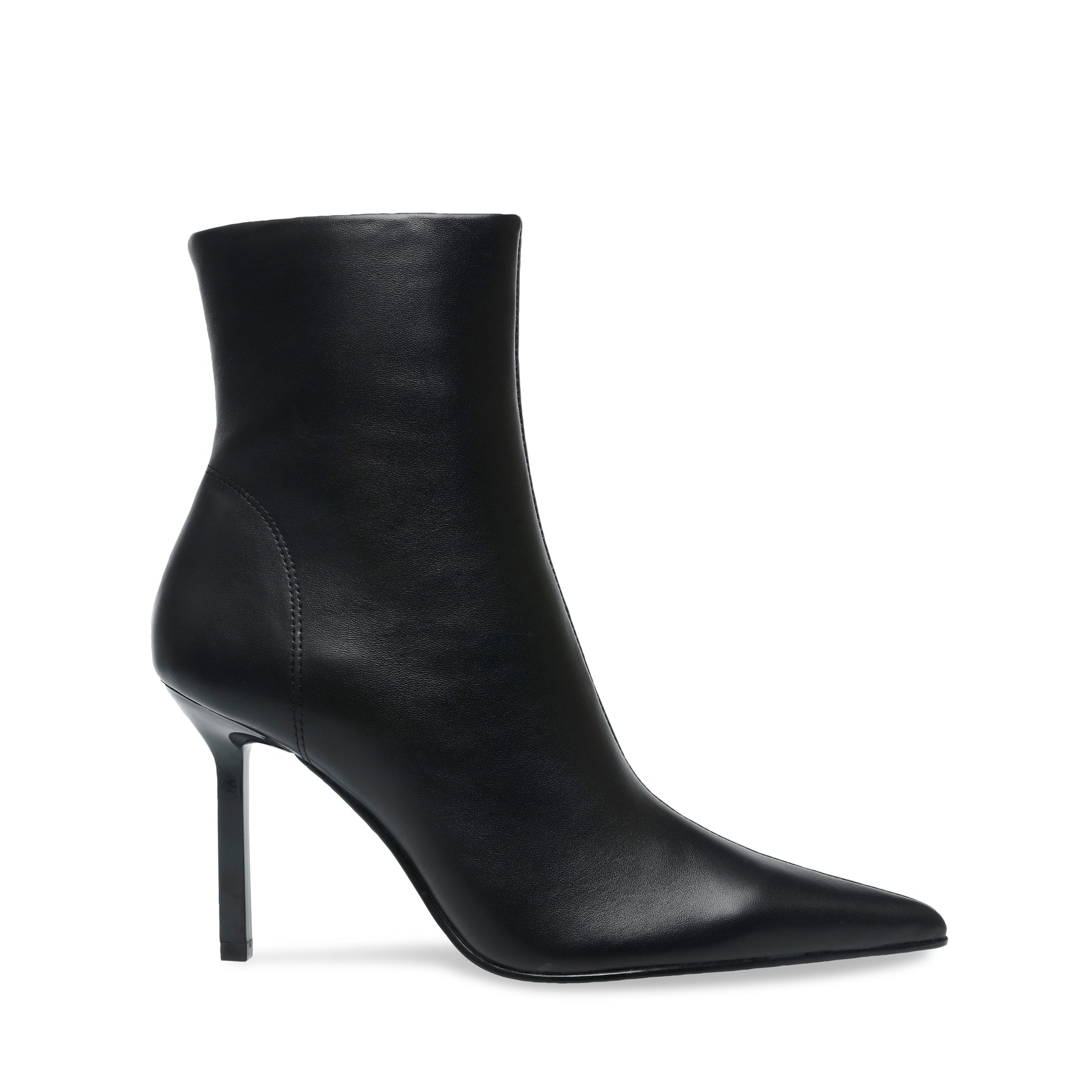 Iyanna - Black Leather