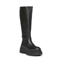 Chipp - Black Leather