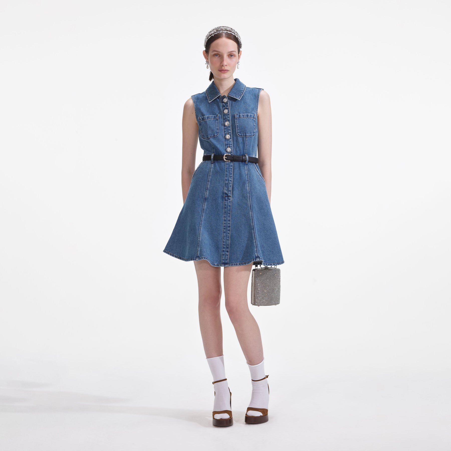 Denim Sleeveless Pearl Mini Dress - Blå
