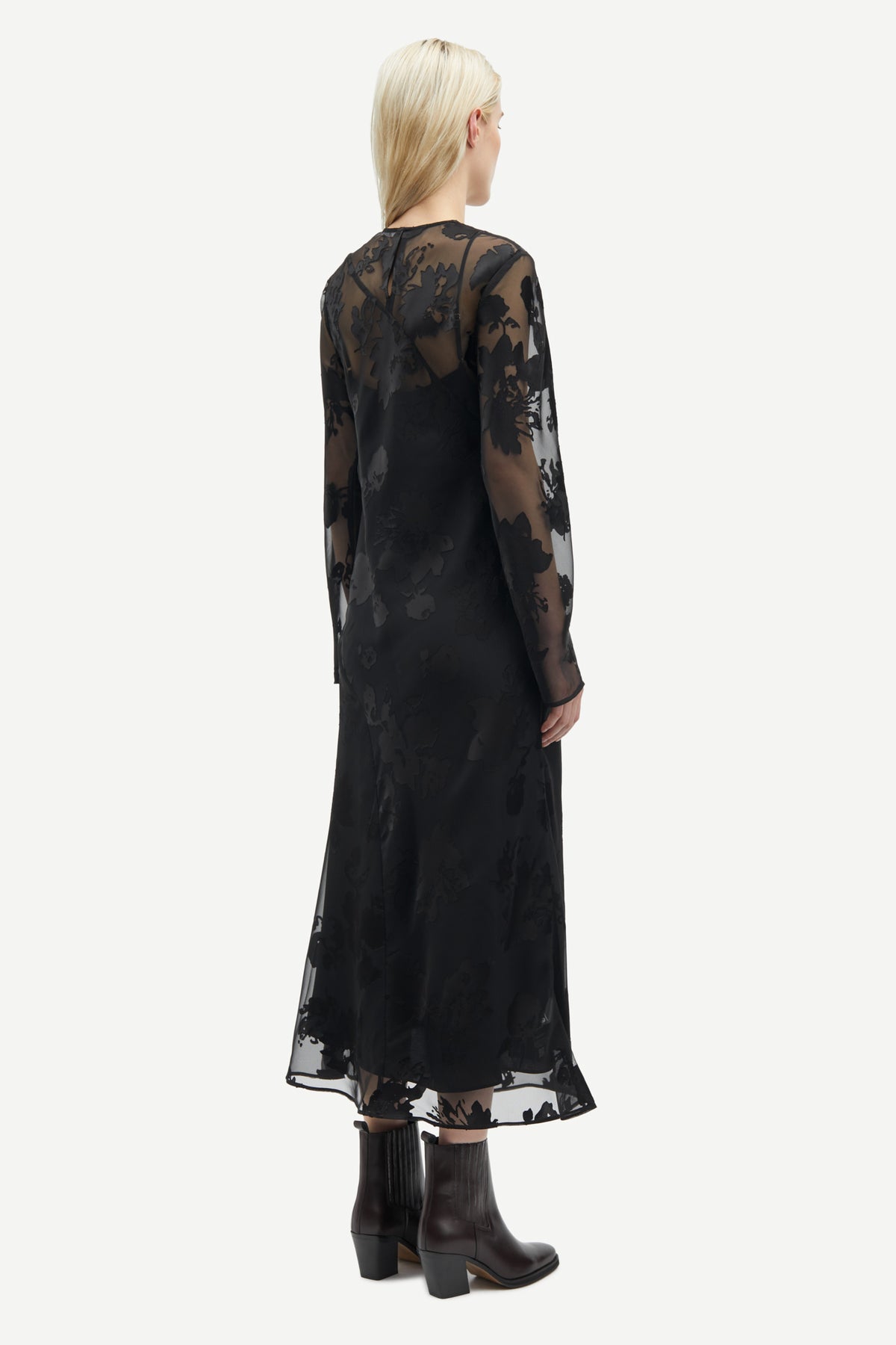Samadeleine Dress - Black Blooming Burnout