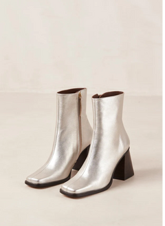 South Leather Ankle Boots - Shimmer Silver
