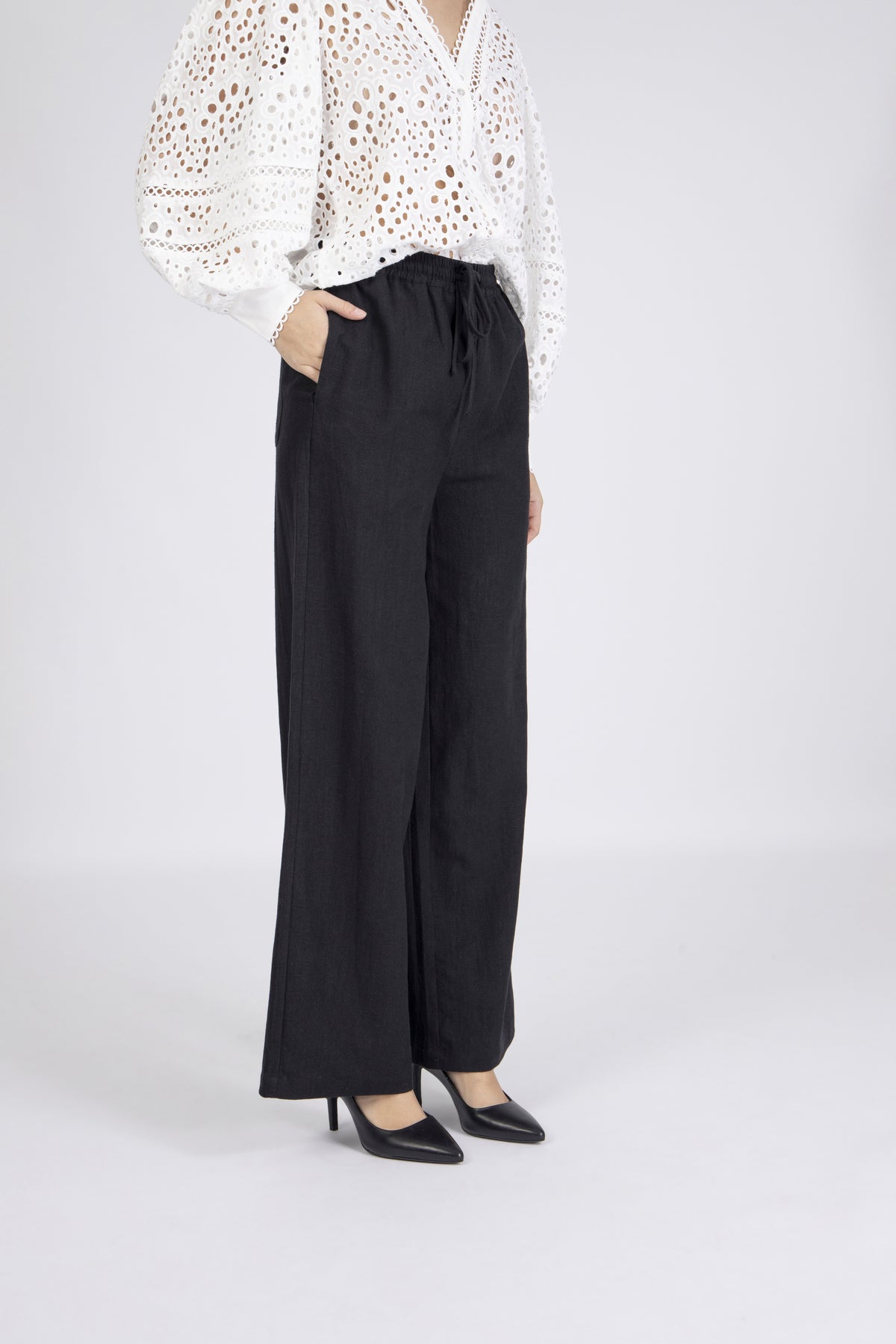 Loisecc Linen Pant - Black