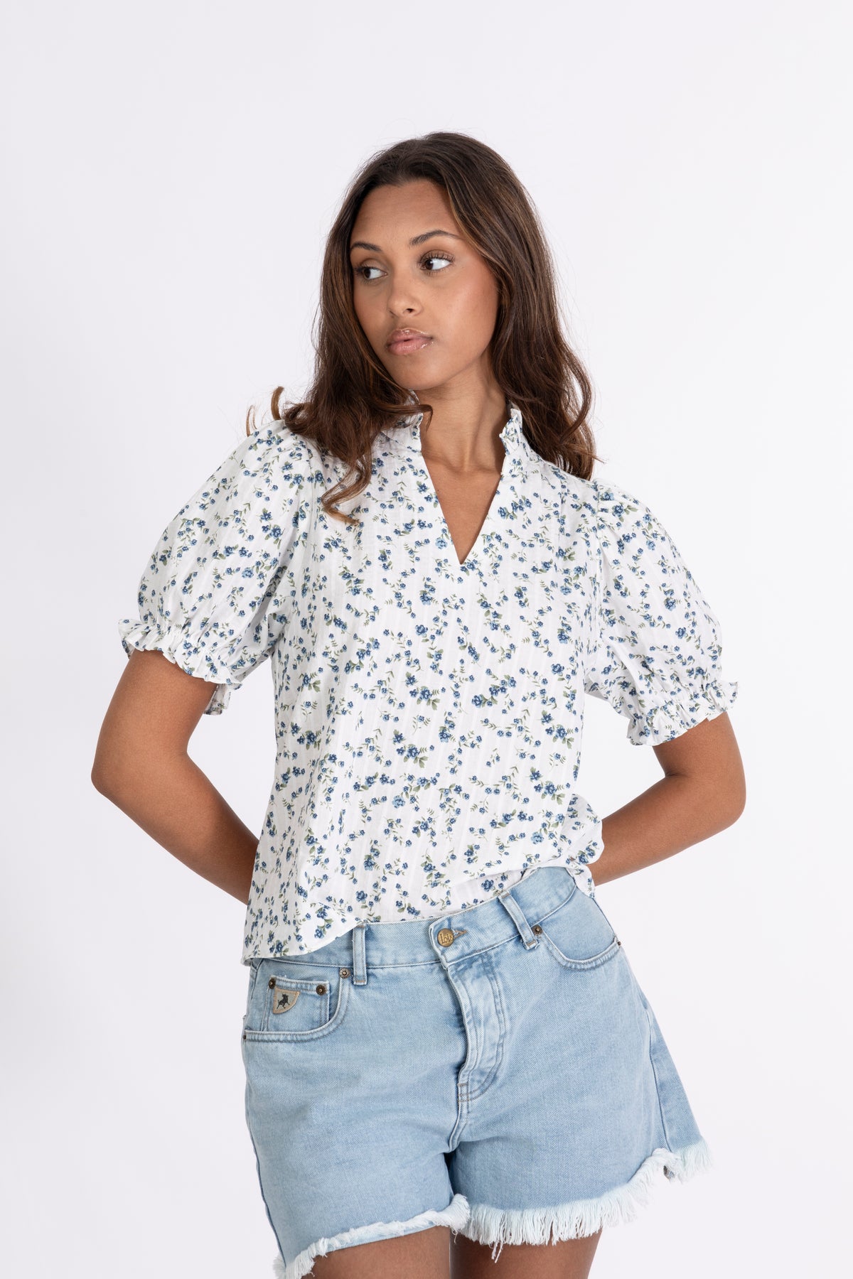 Signy Blouse - White Blue