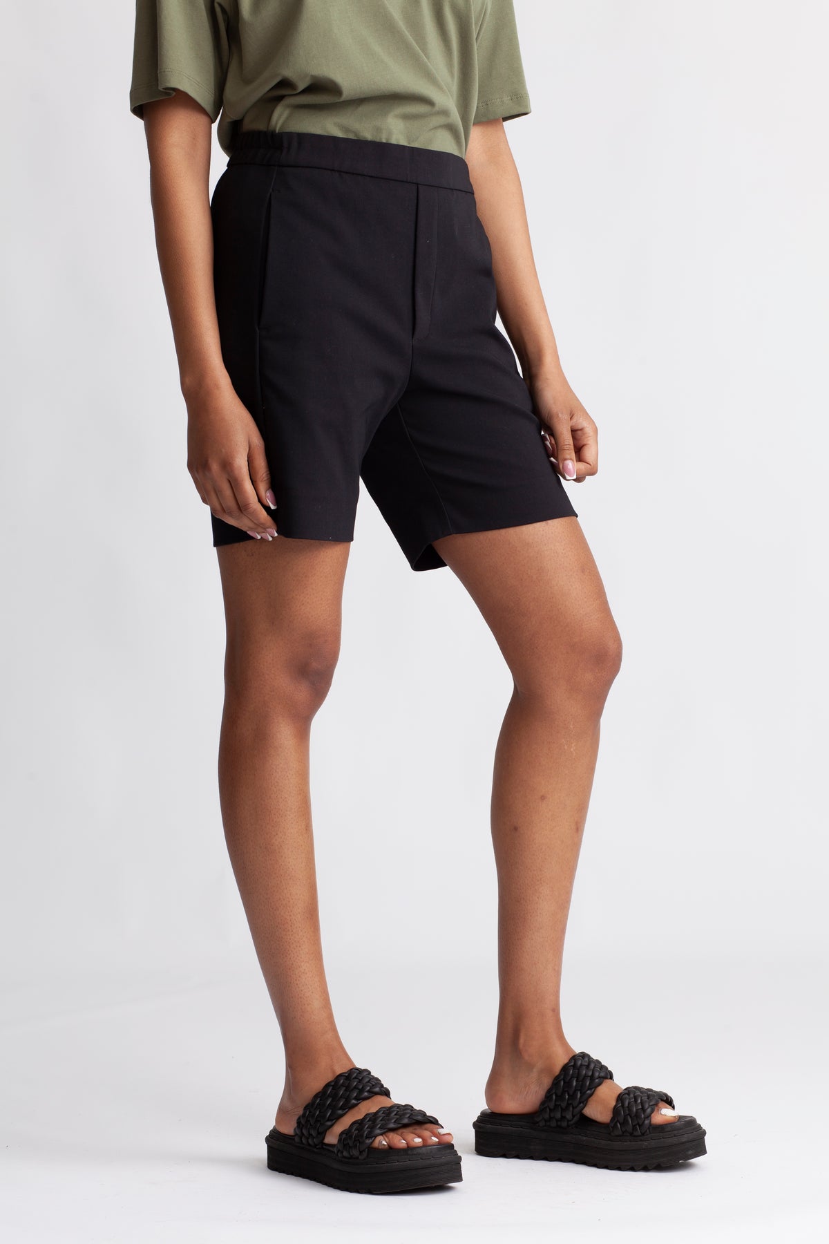 ZiggiIW Shorts - Black