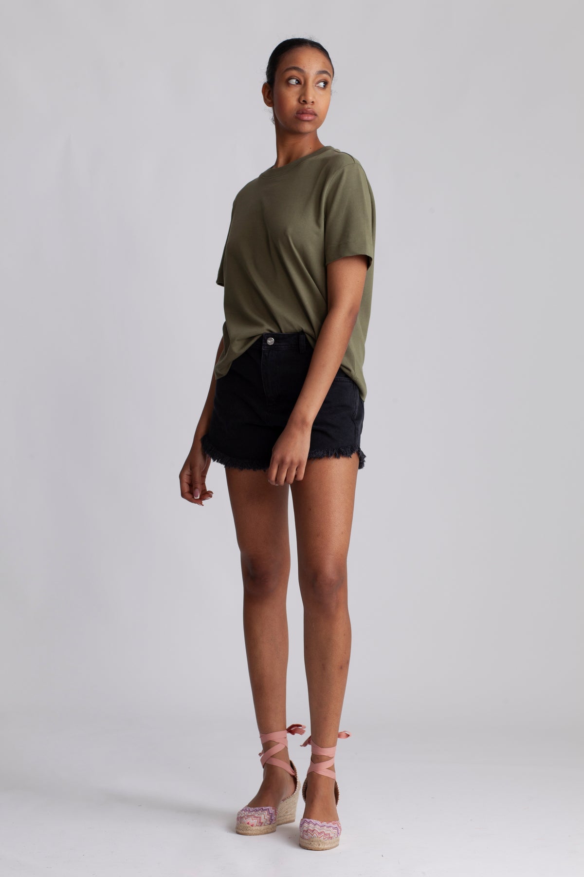 Essential Ss Boxy Tee - Olivine