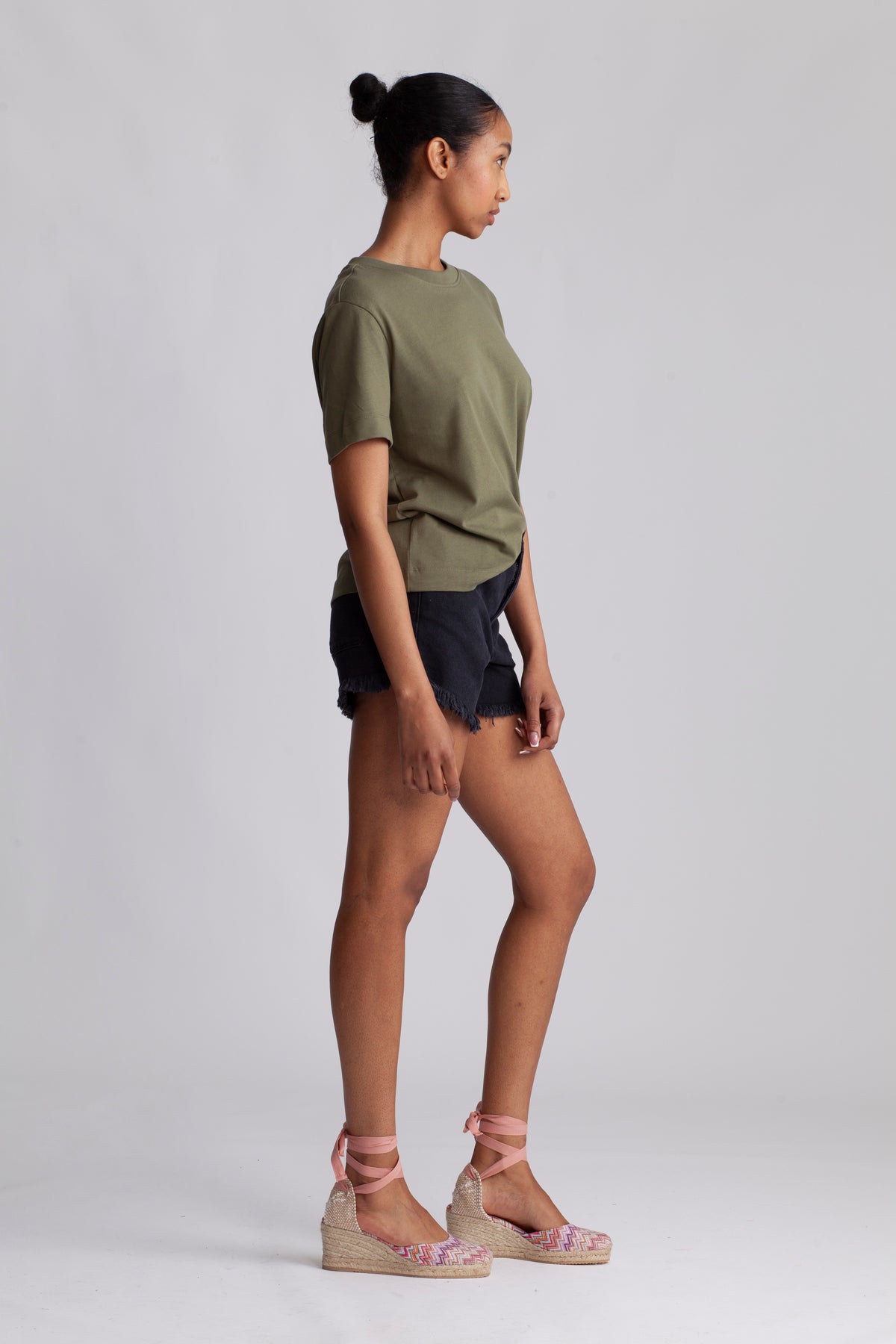 Essential Ss Boxy Tee - Olivine