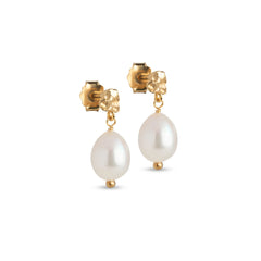 Poe Pearl Studs - Pearls