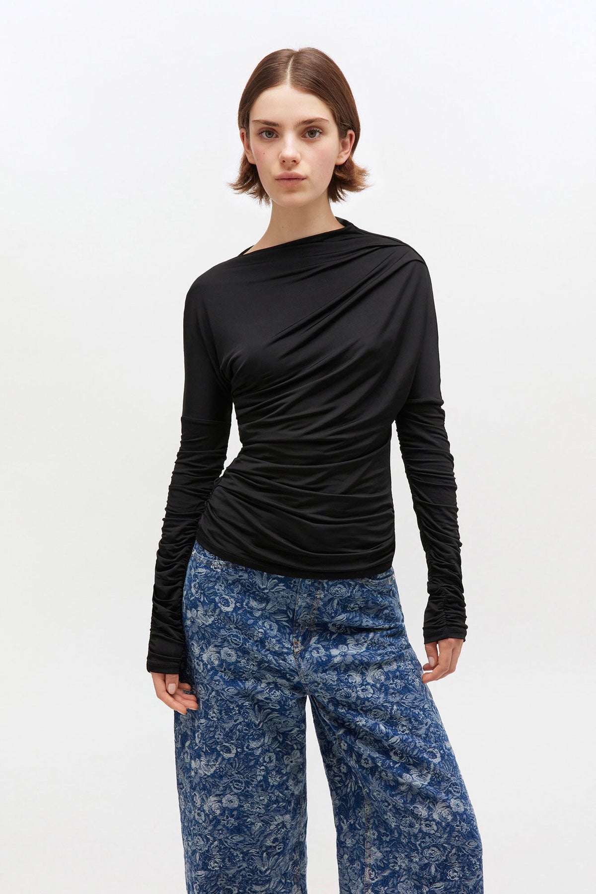 Shiny Jersey Ruched Top - Svart